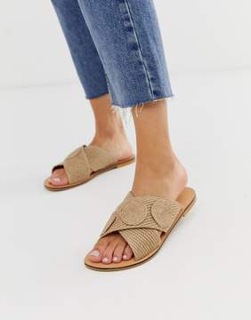 ASOS DESIGN Farid cross strap weave sliders