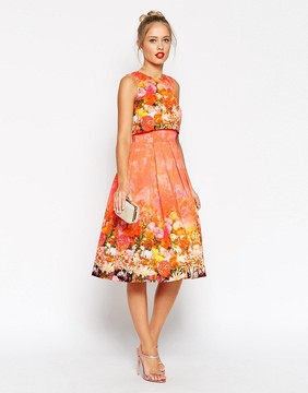The Best Modest Dresses For Summer | POPSUGAR Fashion UK