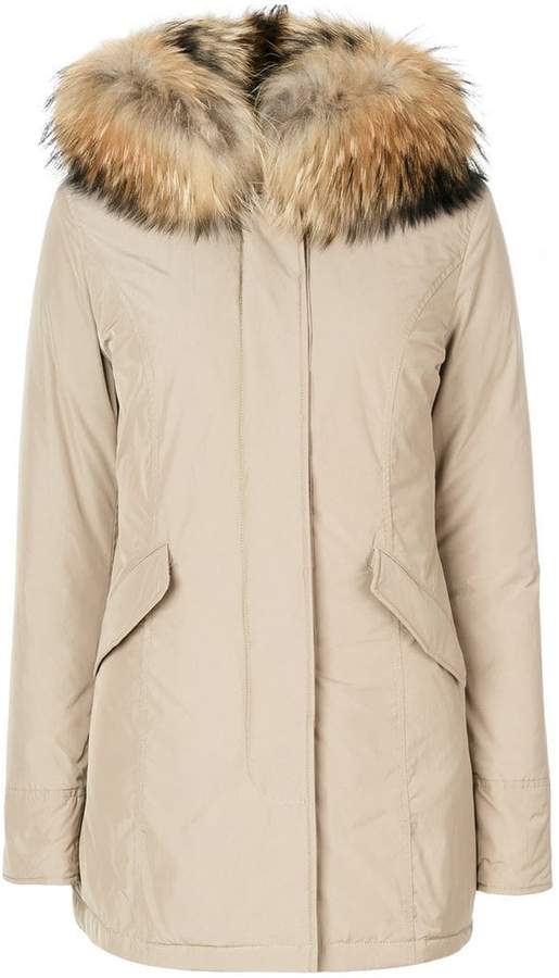 'Luxury Arctic' Daunen-Parka mit Waschbärpelzbesatz