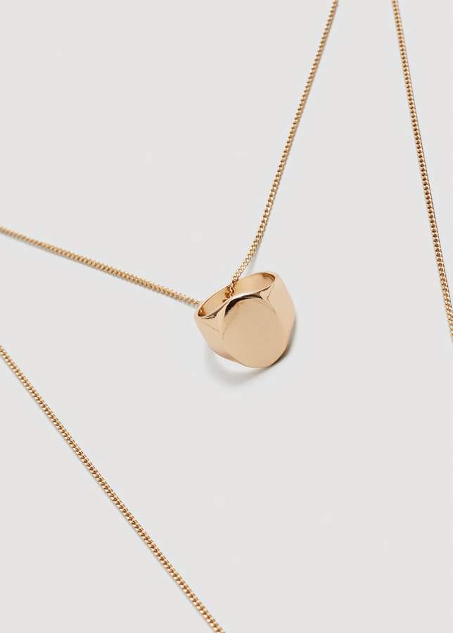 Halskette mit Perlen