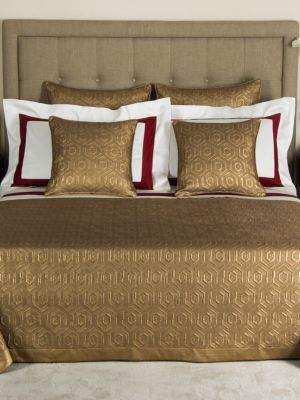 Luxury International Bedspread