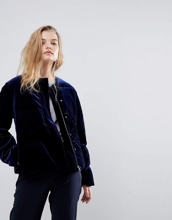 Y.A.S – Kurze, wattierte Samtjacke