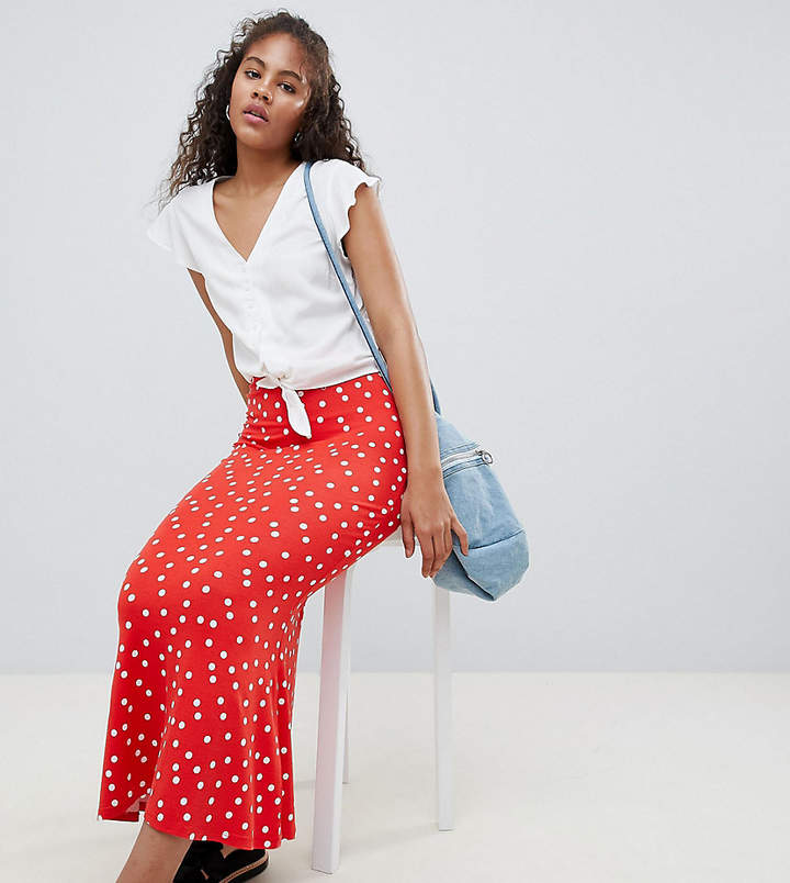 Tall DESIGN Tall midi skirt with kickflare in polka dot