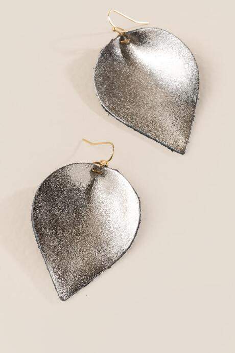 Jill Metallic Leaf Earrings - Silver