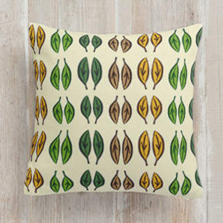 Graphic Leaves Self-Launch Square Pillows