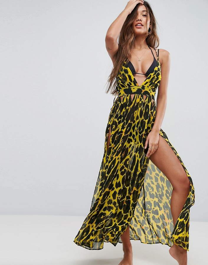 – Maxi-Strandkleid aus Chiffon mit tiefem Ausschnitt und Gepardfell-Muster