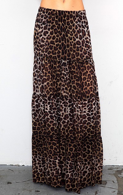 Naomi on 90210 Wearing Leopard Skirt | POPSUGAR Fashion