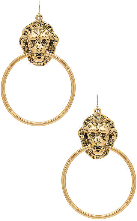 Vandal Earrings in Metallic Gold.
