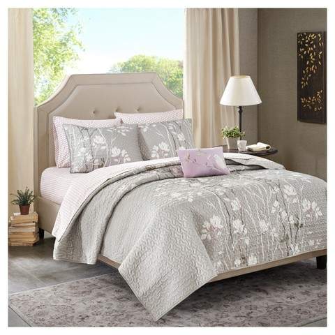 Holly Printed Quilt Set