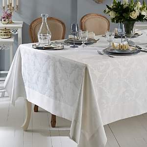 Mode Living Berlin Tablecloth, 70 x 162
