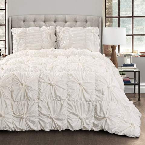 Bella Comforter Set