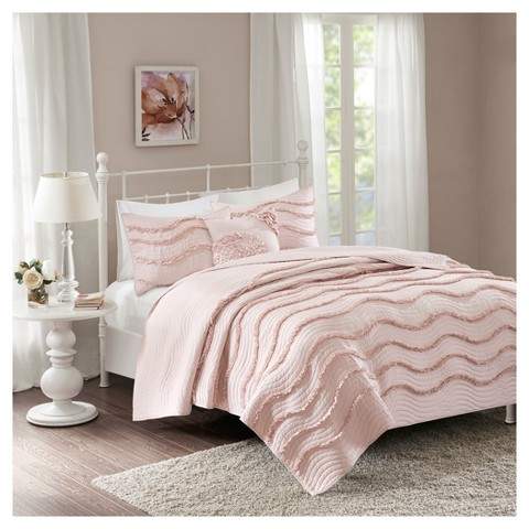 Evelyn Ruffled Quilt Set