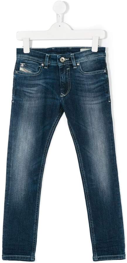 Schmale Jeans mit Stone-Wash-Effekt
