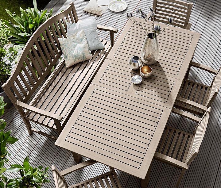 Ausziehbarer Gartentisch