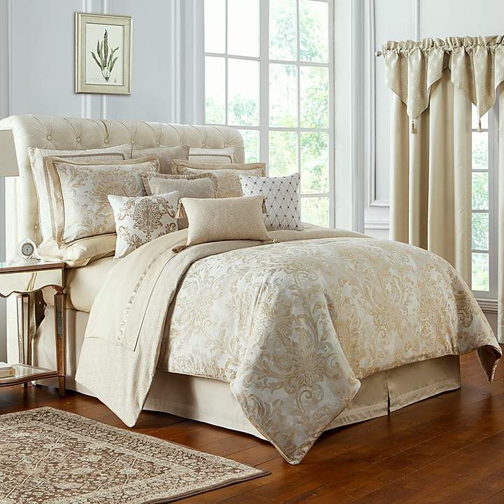 Annalise Comforter Set, King