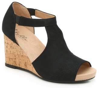abella mantra wedge sandal