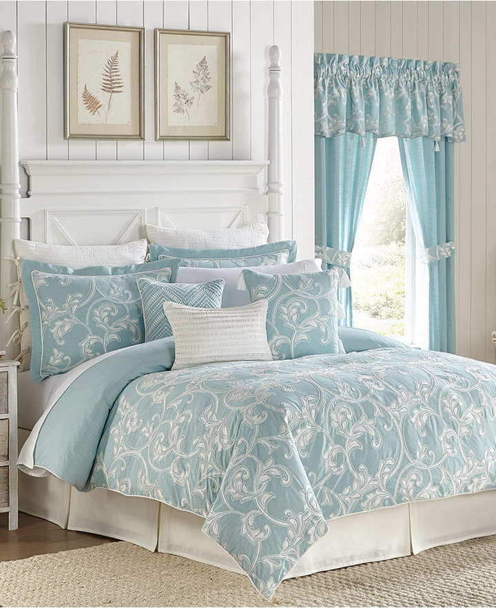 Willa 4-Pc. California King Comforter Set Bedding