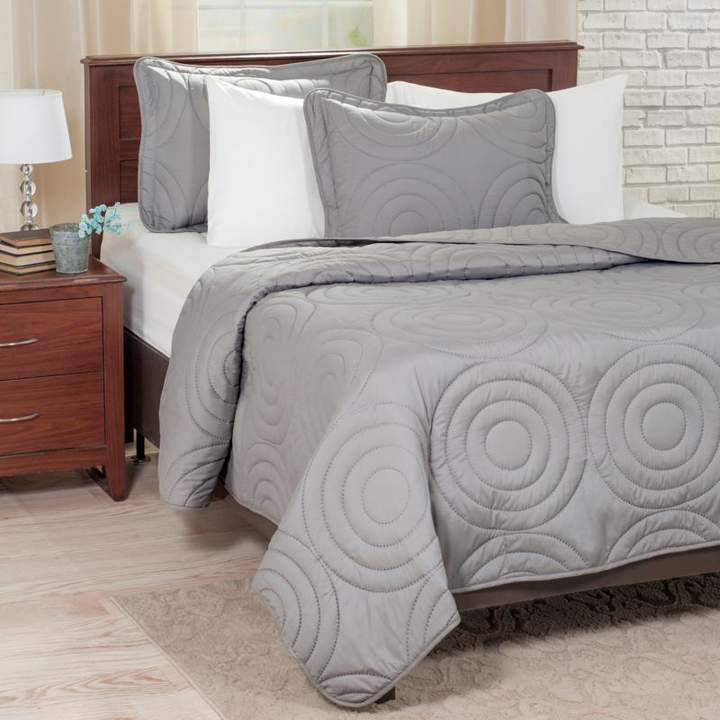 Trademark Global Lavish Home Solid Embossed 3-piece Quilt Set - Twin