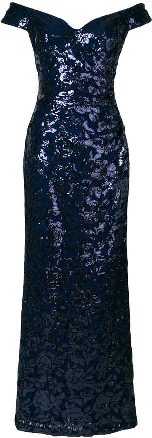 Schulterfreie Robe mit schimmerndem Effekt