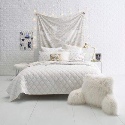 Gold Fret Twin Quilt Set in White