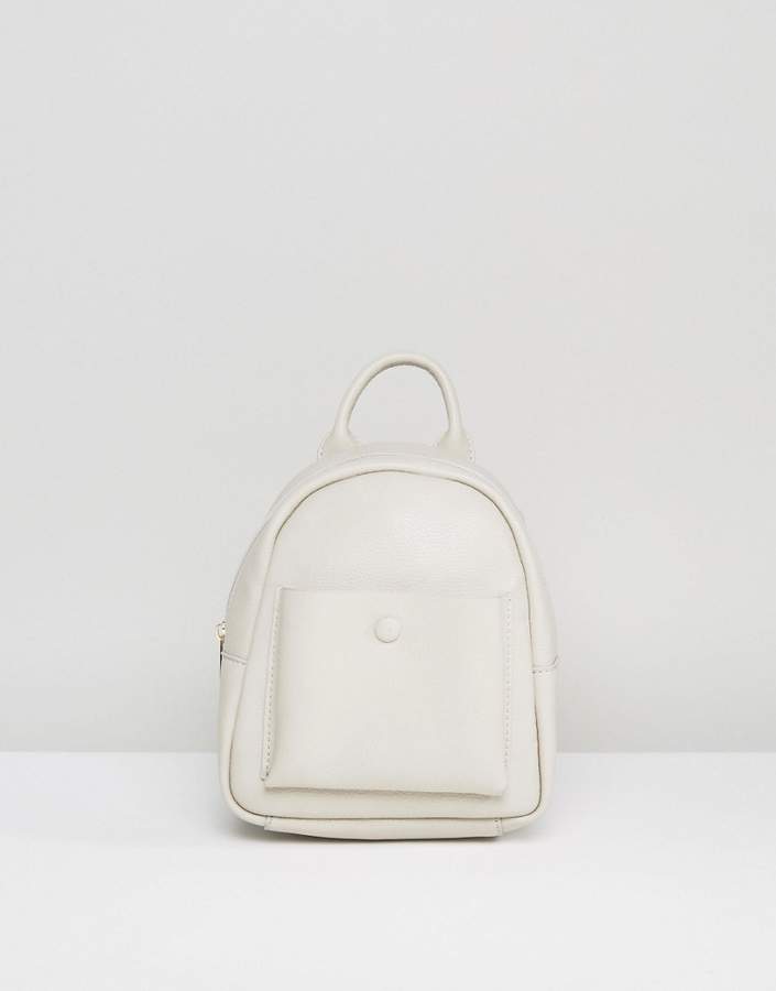 – Kleiner Rucksack mit Tasche