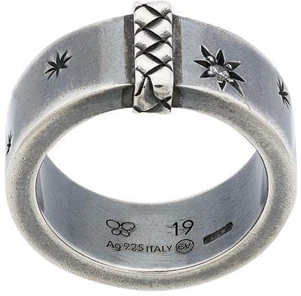 star engraved chunky ring