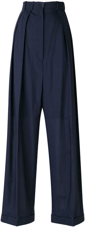 wide high-waisted trousers