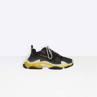 Josh TD HOW TO CLEAN BALENCIAGA SPEED RUNNER