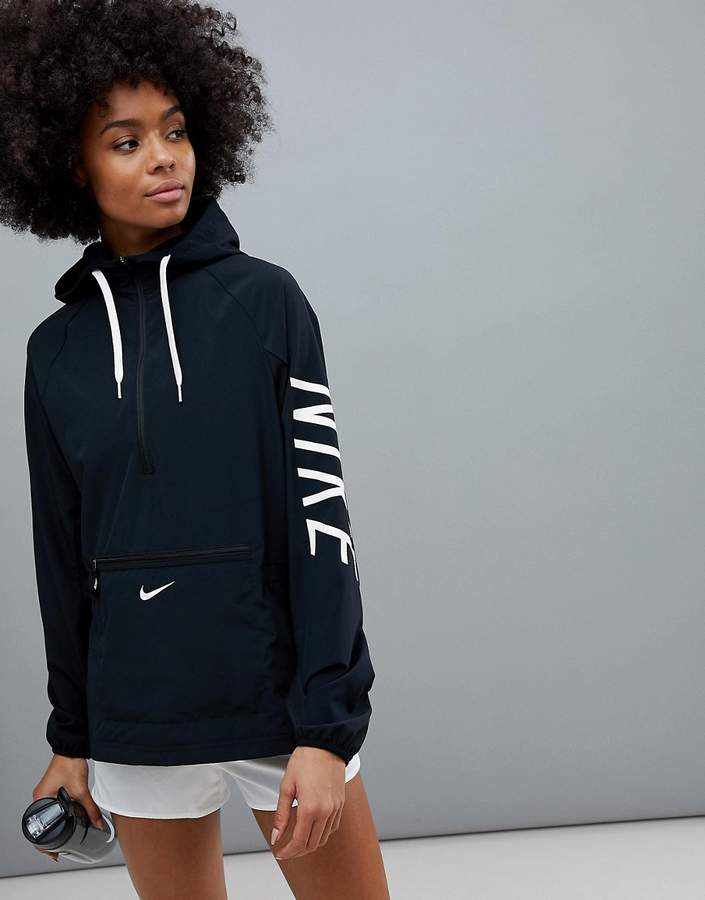 Nike Training – Flex – Faltbare Jacke