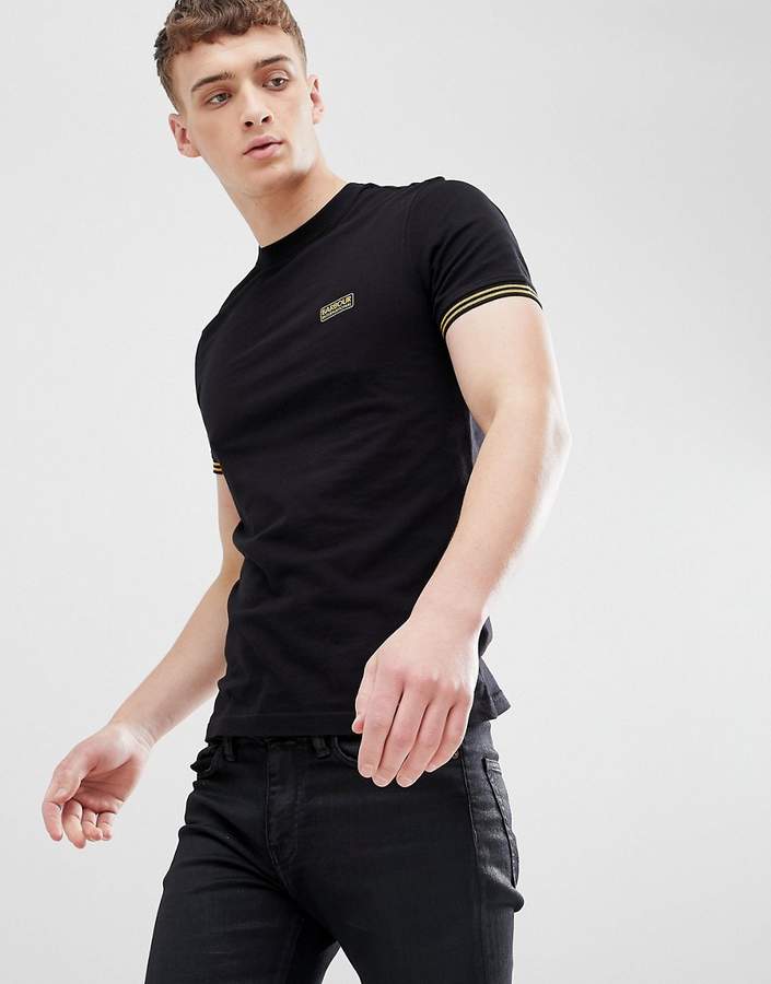 Barbour International Barbour – International Cable – Schwarzes T-Shirt mit Zierstreifen
