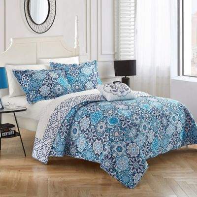 Chic Home Eindhoven Reversible King Quilt Set in Blue