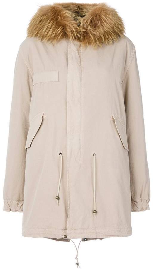 Parka mit Waschbär- und Fucchspelzbesatz