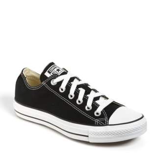 Converse Chuck Taylor® Low Top Sneaker Converse Chuck Taylor® Low Top Sneaker