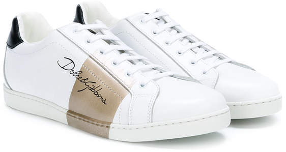 logo signature sneakers