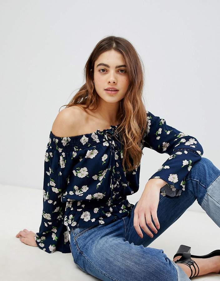 Ashley Off Shoulder Blouse in Floral Print