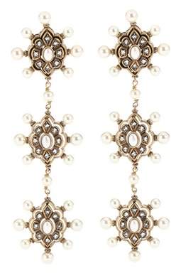 Ohrringe mit Perlen und Kristallen