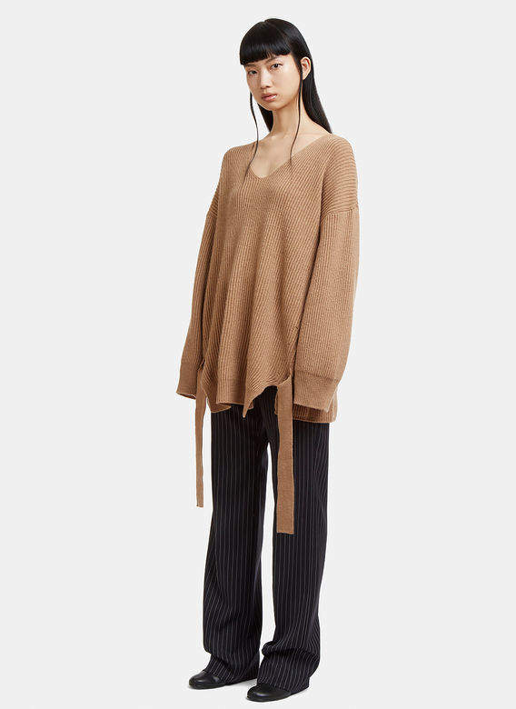 Ribbed Knit V-Neck Sweater in Brown