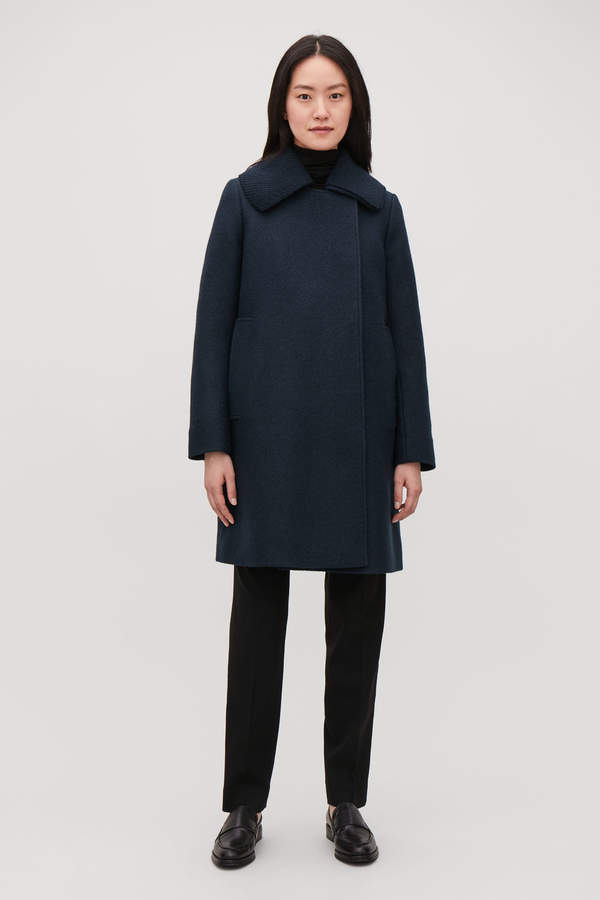 KNITTED-COLLAR WOOL COAT