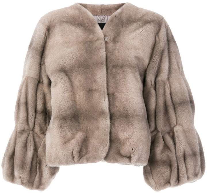 Liska Nerzmantel mit Glockenärmel