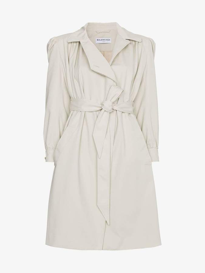 Trench coat with shoulder pads