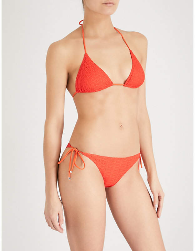 Zigzag-patterned triangle bikini