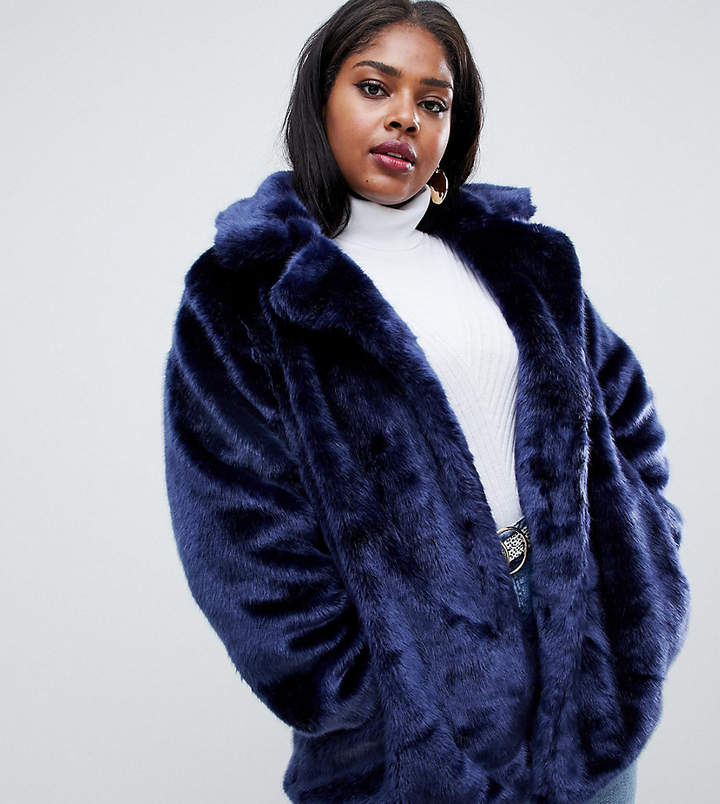 Curve relaxed coat in faux fur