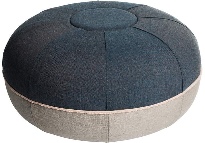 Fritz Hansen - Pouf by Cecilie Manz, Ø 50 cm / jeansBlau (Remix 0753)