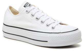 Converse Chuck Taylor All Star Ox Platform Sneaker - Women's Converse Chuck Taylor All Star Ox Platform Sneaker - Women's