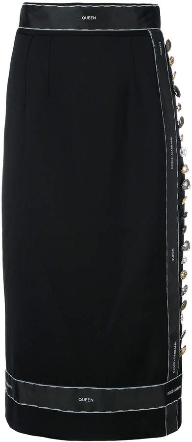 embossed button detailed skirt