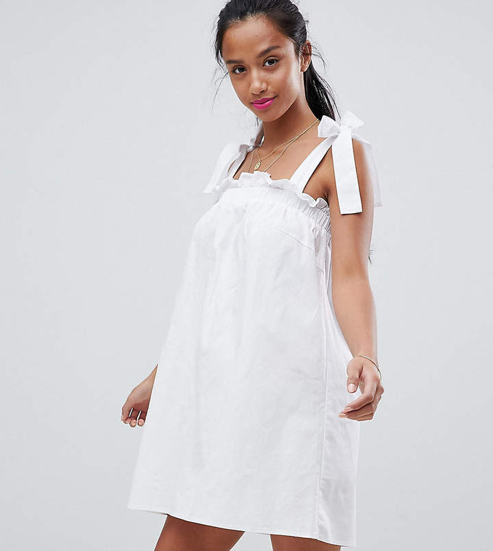 Fashion Union Petite – Sommerkleid mit geschnürten Schultern