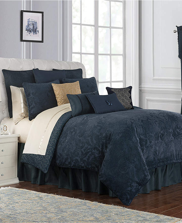 Leighton Reversible 3-Pc. King Comforter Set Bedding