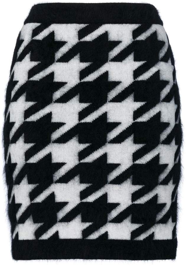 Strickrock mit Hahnentrittmuster