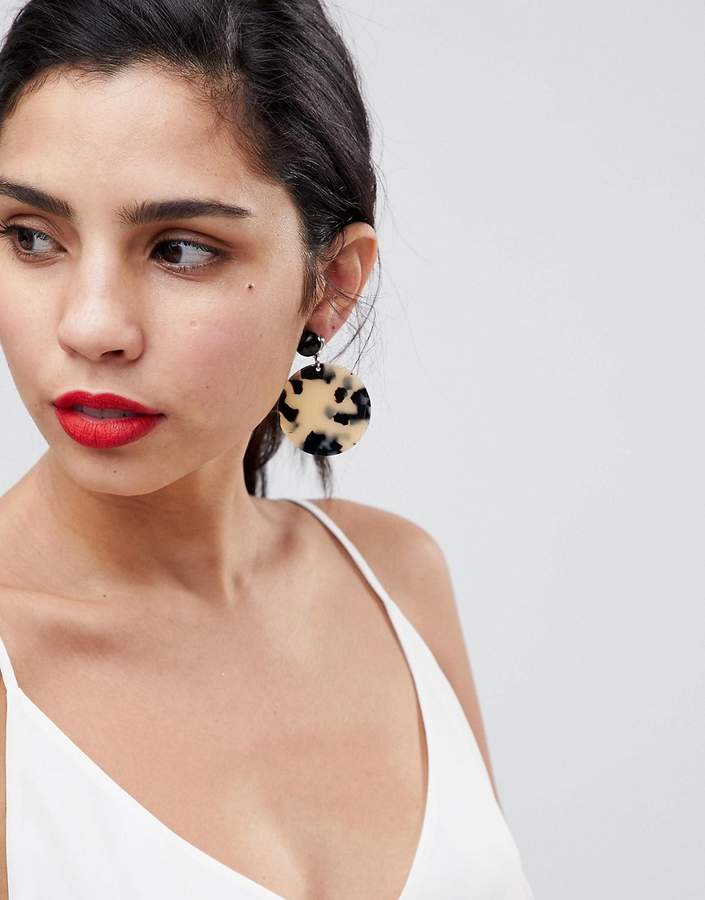 – Ohrringe in Schildpatt