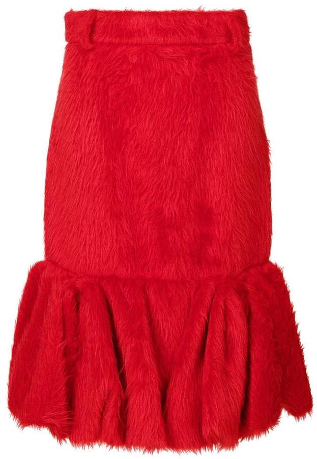 Rock mit ausgestelltem Saum